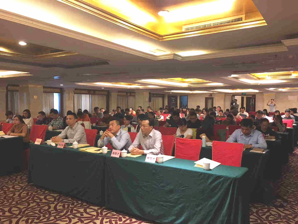 2017年10月25日泉州市科技局?jǐn)y手正睿咨詢集團(tuán)為泉州企業(yè)發(fā)展再添動力