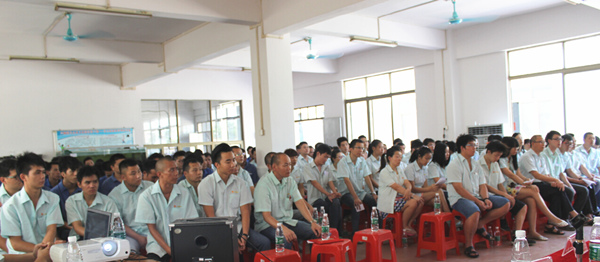 2015年8月25，興順公司管理升級(jí)誓師大會(huì)召開