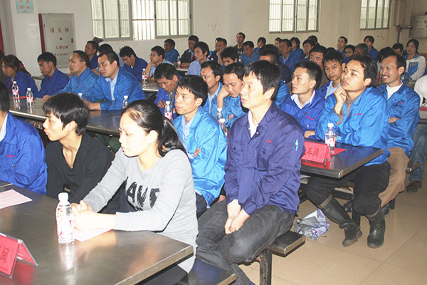 2012年3月1日，潔麗管理升級(jí)動(dòng)員大會(huì)召開