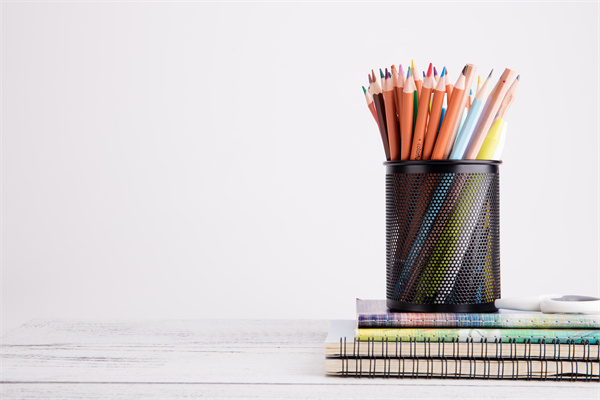 企業(yè)管理水平的提高要從管理層自身抓起，從現(xiàn)場(chǎng)抓起