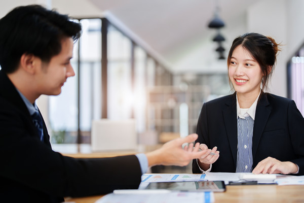 預(yù)算控制咨詢：協(xié)助企業(yè)建立控制體系，確保預(yù)算執(zhí)行