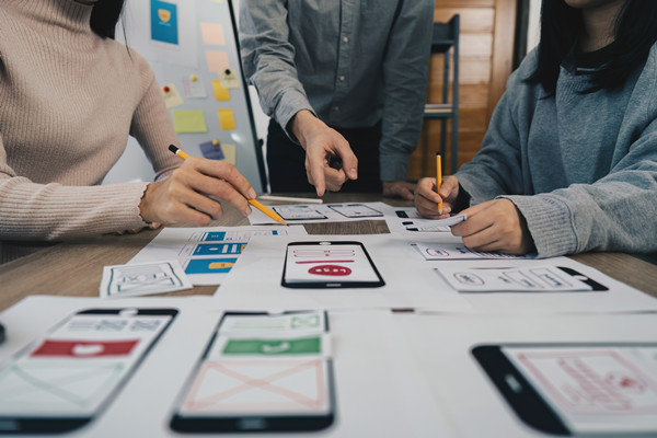 品牌設(shè)計：打造獨特形象，提升品牌知名度