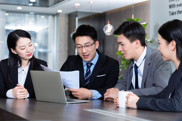 員工關(guān)系管理：減少?zèng)_突，提升員工滿意度