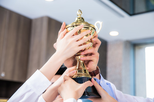 績效與薪酬掛鉤：激發(fā)員工動力，實(shí)現(xiàn)企業(yè)目標(biāo)