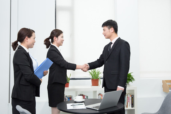 績效溝通：及時反饋，解決績效問題