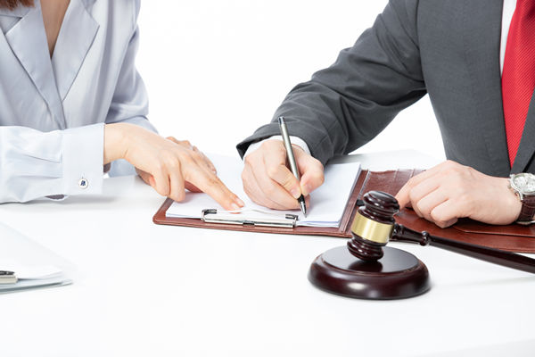 集團(tuán)法務(wù)合規(guī)管控：保障企業(yè)合法權(quán)益，降低法律風(fēng)險(xiǎn)