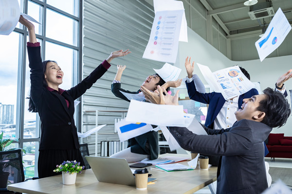 集團管控中的組織結(jié)構(gòu)優(yōu)化：原則、方法與實踐