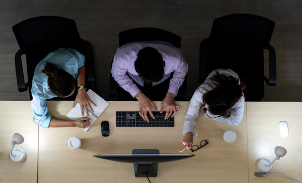 集團管控：統(tǒng)一策略、優(yōu)化運營、提升效率