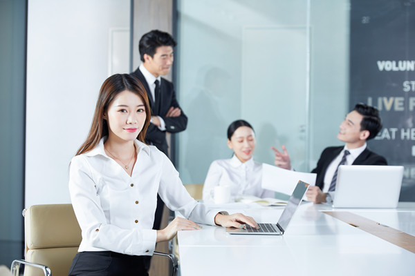 年度經(jīng)營計劃：聚焦核心業(yè)務(wù)，提升核心競爭力