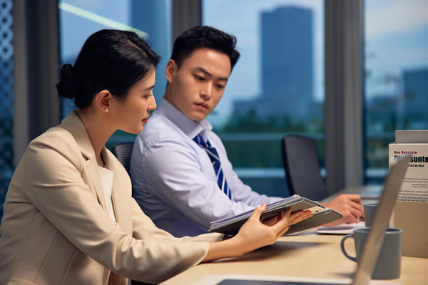 以客戶為中心的績(jī)效管理：關(guān)注客戶需求，提升客戶滿意度