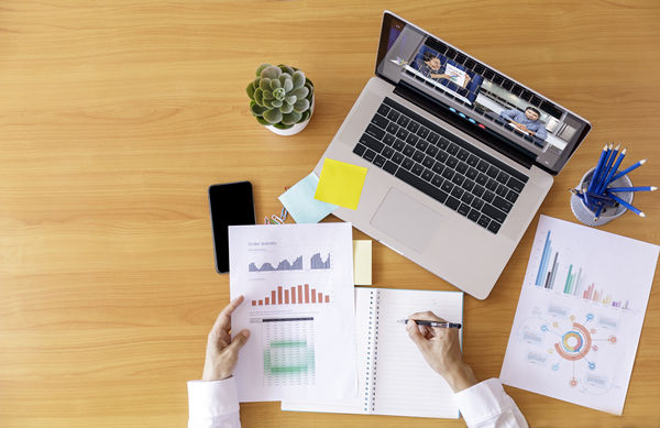 多元化團隊的績效管理：適應(yīng)多元化環(huán)境，促進團隊和諧