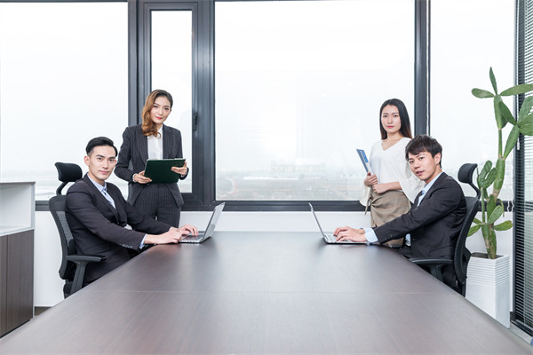 創(chuàng)新驅(qū)動(dòng)的績(jī)效管理：鼓勵(lì)創(chuàng)新，推動(dòng)業(yè)務(wù)發(fā)展