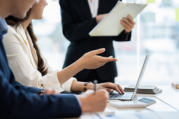 創(chuàng)新集團管控模式，提升企業(yè)運營效率，創(chuàng)造更大價值