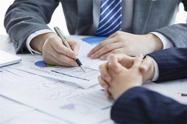 薪酬管理新趨勢(shì)：如何平衡員工期望與企業(yè)成本？