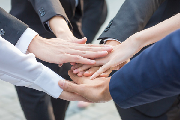 團(tuán)隊(duì)績(jī)效管理：強(qiáng)化團(tuán)隊(duì)協(xié)作，實(shí)現(xiàn)團(tuán)隊(duì)目標(biāo)