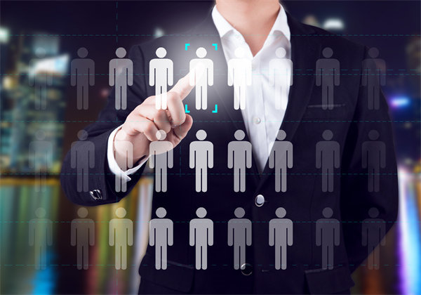 靈活調(diào)整組織規(guī)劃，應(yīng)對(duì)市場變化與業(yè)務(wù)挑戰(zhàn)