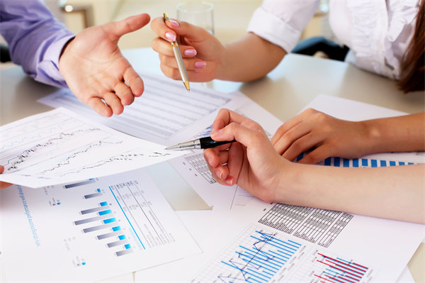 聚焦核心業(yè)務(wù)，優(yōu)化經(jīng)營(yíng)計(jì)劃，推動(dòng)企業(yè)高質(zhì)量發(fā)展