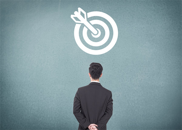 薪酬績(jī)效與戰(zhàn)略目標(biāo)協(xié)同，推動(dòng)企業(yè)持續(xù)發(fā)展與成長(zhǎng)