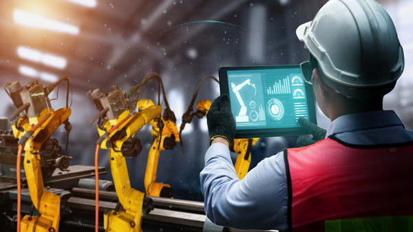 制造業(yè)管理引領(lǐng)企業(yè)質(zhì)量提升，打造高品質(zhì)產(chǎn)品與服務