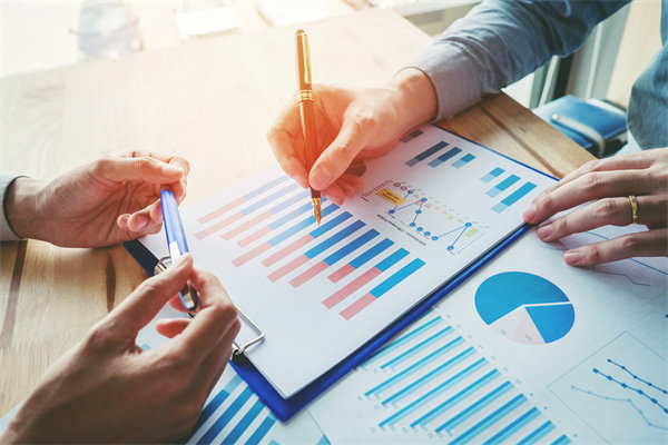 精準(zhǔn)實(shí)施戰(zhàn)略管理，構(gòu)筑企業(yè)持續(xù)競(jìng)爭(zhēng)優(yōu)勢(shì)