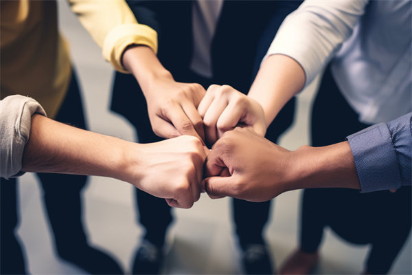 協(xié)同內(nèi)外力量，執(zhí)行經(jīng)營(yíng)計(jì)劃，共創(chuàng)企業(yè)美好明天