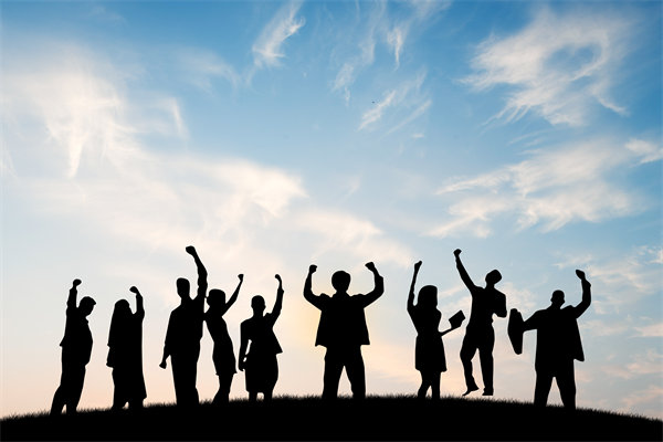 如何設(shè)計(jì)競(jìng)爭(zhēng)力強(qiáng)的薪酬體系吸引并留住頂尖人才？