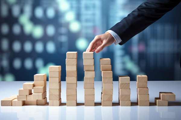 如何構(gòu)建有效的集團(tuán)風(fēng)險管理框架，應(yīng)對不確定性？