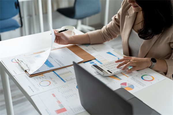 員工福利多樣化趨勢(shì)：哪些非貨幣激勵(lì)可提高滿(mǎn)意度？