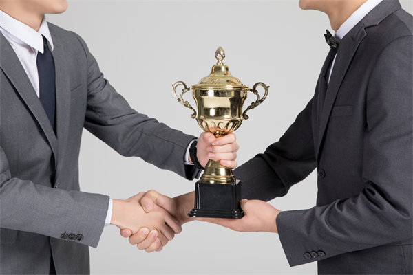 人才流失對(duì)企業(yè)管理的挑戰(zhàn)及應(yīng)對(duì)策略？