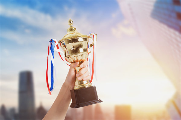 面對經(jīng)濟波動，企業(yè)應該如何靈活調整薪酬策略？