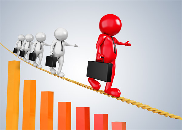 風(fēng)險(xiǎn)管控能力差，人均銷量低，組織運(yùn)作效率低？