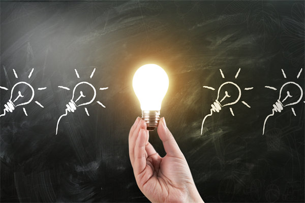 經(jīng)濟全球化，如何調(diào)整年度經(jīng)營計劃適應(yīng)國際市場變化？