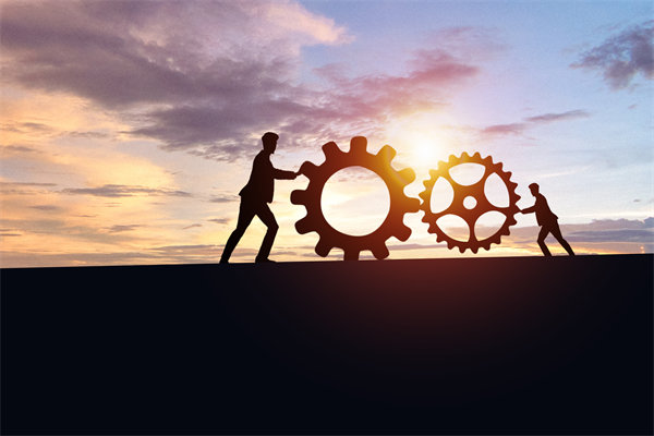 企業(yè)管理固化提升空間有限，如何進行商業(yè)重組突圍？