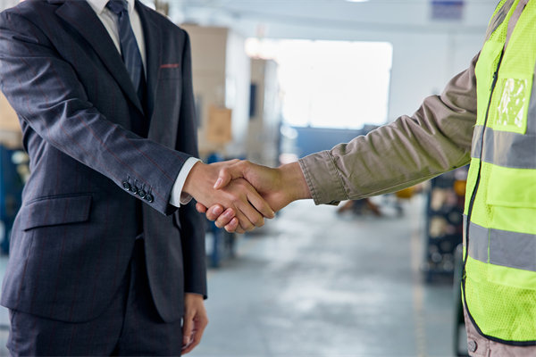 在精益轉(zhuǎn)型過程，如何克服員工抵觸情緒，促進(jìn)改革？