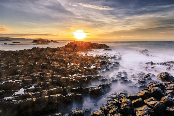 企業(yè)管理咨詢?nèi)绾沃φ闹萜髽I(yè)提升競爭力？