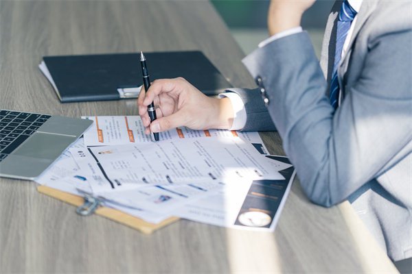 企業(yè)在招聘過程中，如何確保公平性與多樣性并存？