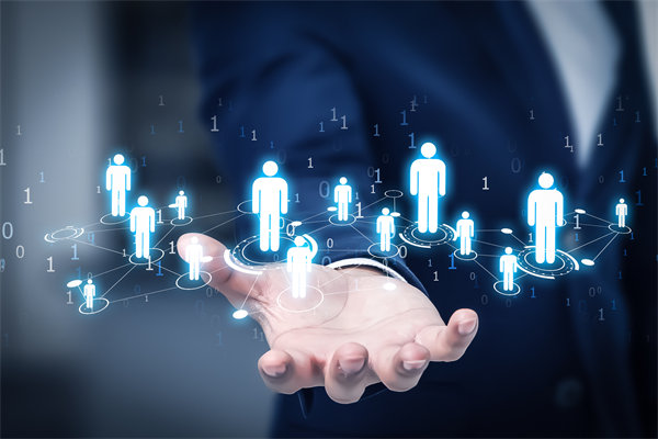 在變革中，如何有效管理組織內(nèi)部的沖突與不確定性？