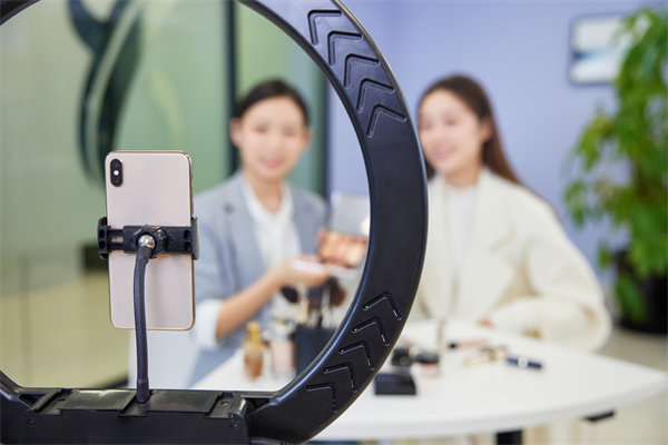 如何制定有效的營(yíng)銷(xiāo)策略，以提升品牌影響力？