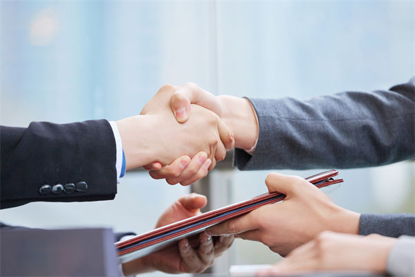 女子漏接電話被市監(jiān)所工作人員辱罵，人力資源管理有何感悟？