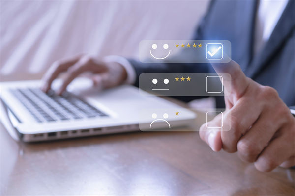 博士情侶瞞著領(lǐng)導(dǎo)下班擺攤月入3萬3，企業(yè)薪酬管理的啟發(fā)