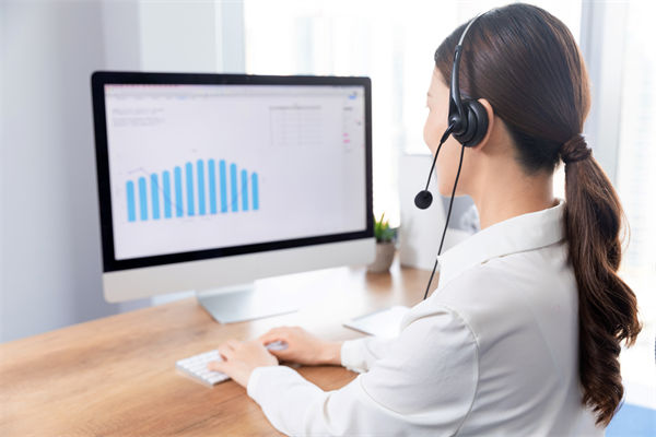 客戶為中心，管理咨詢?nèi)绾沃ζ髽I(yè)優(yōu)化服務(wù)體驗(yàn)？