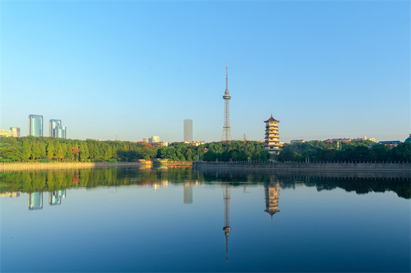 長沙年度經(jīng)營計劃咨詢公司如何為企業(yè)定制精準戰(zhàn)略計劃？