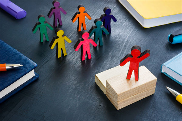 跨文化管理難題：集團管控如何應對全球化挑戰(zhàn)？