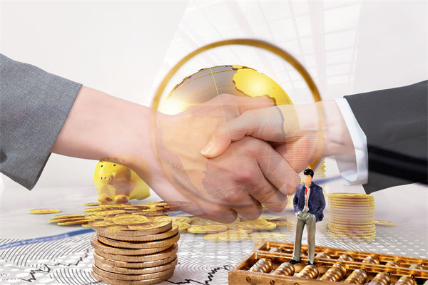 預算管理過程中，如何精準預測并控制成本支出？