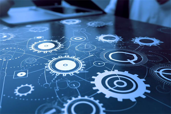 數(shù)字化轉(zhuǎn)型背景下，企業(yè)戰(zhàn)略應如何創(chuàng)新與升級？