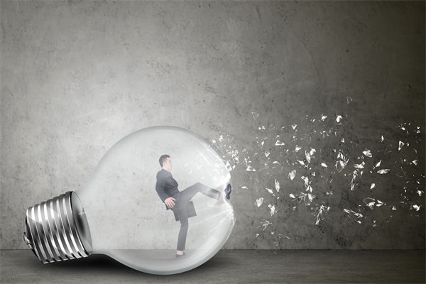 營銷團(tuán)隊如何培養(yǎng)創(chuàng)新思維，應(yīng)對市場變化？