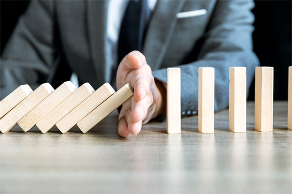 怎樣評(píng)估，年度經(jīng)營計(jì)劃的實(shí)施效果與預(yù)期是否一致？