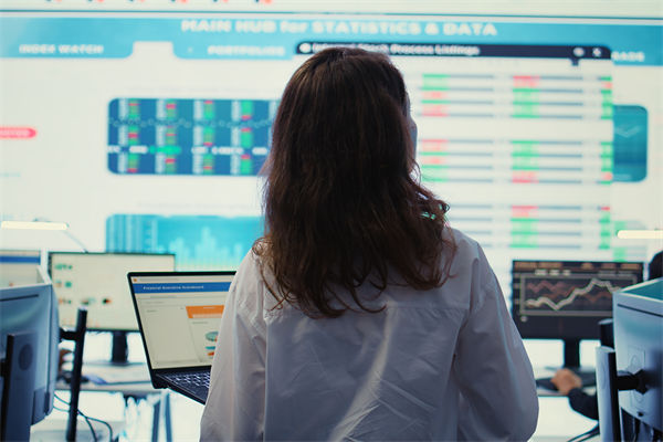 計(jì)劃與市場脫節(jié)，業(yè)績慘淡，怎樣制定契合市場的計(jì)劃？