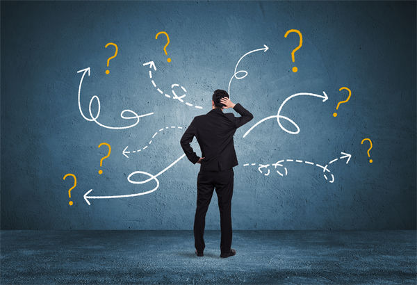 29歲男演員退圈回老家趕集擺攤，人力資源怎么看？