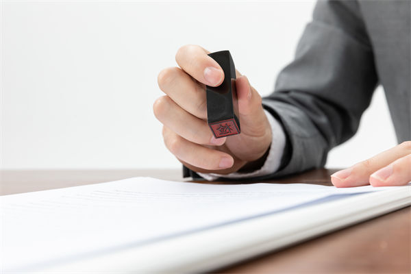 成本9元素顏霜標38元賣出500多萬，供應鏈怎么看？